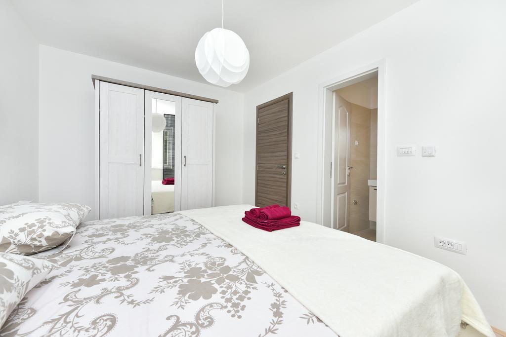 Apartman Kresan Sukosan Luaran gambar